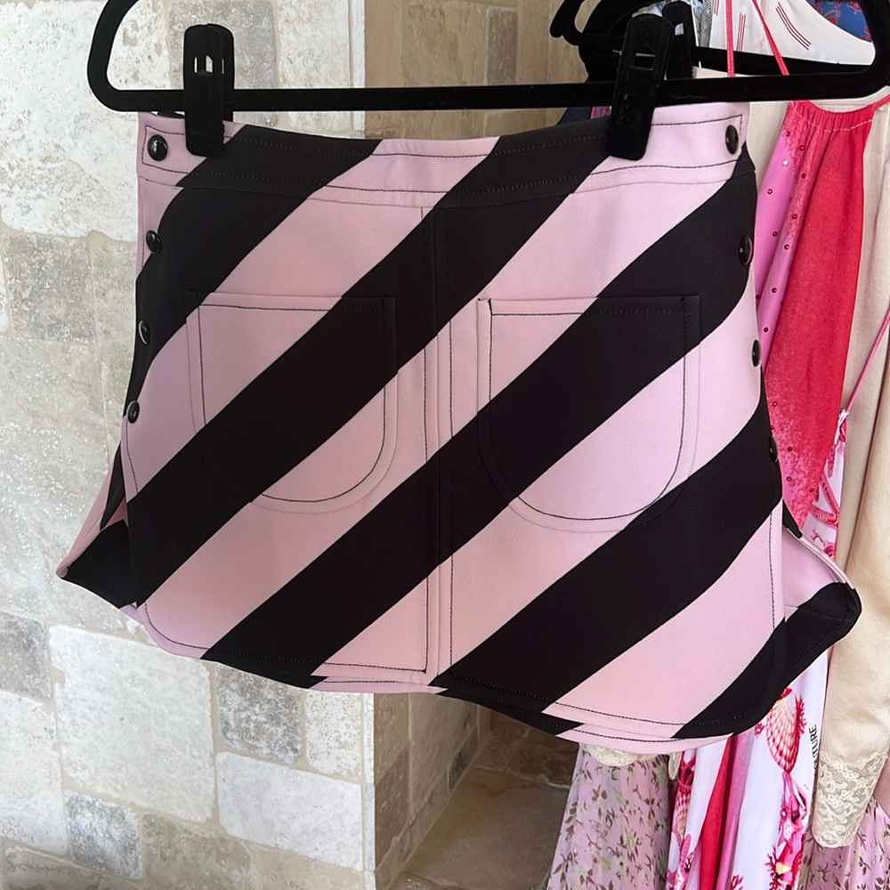 Courreges sold out pink and black striped mini skirt never worn size 36 US 2
